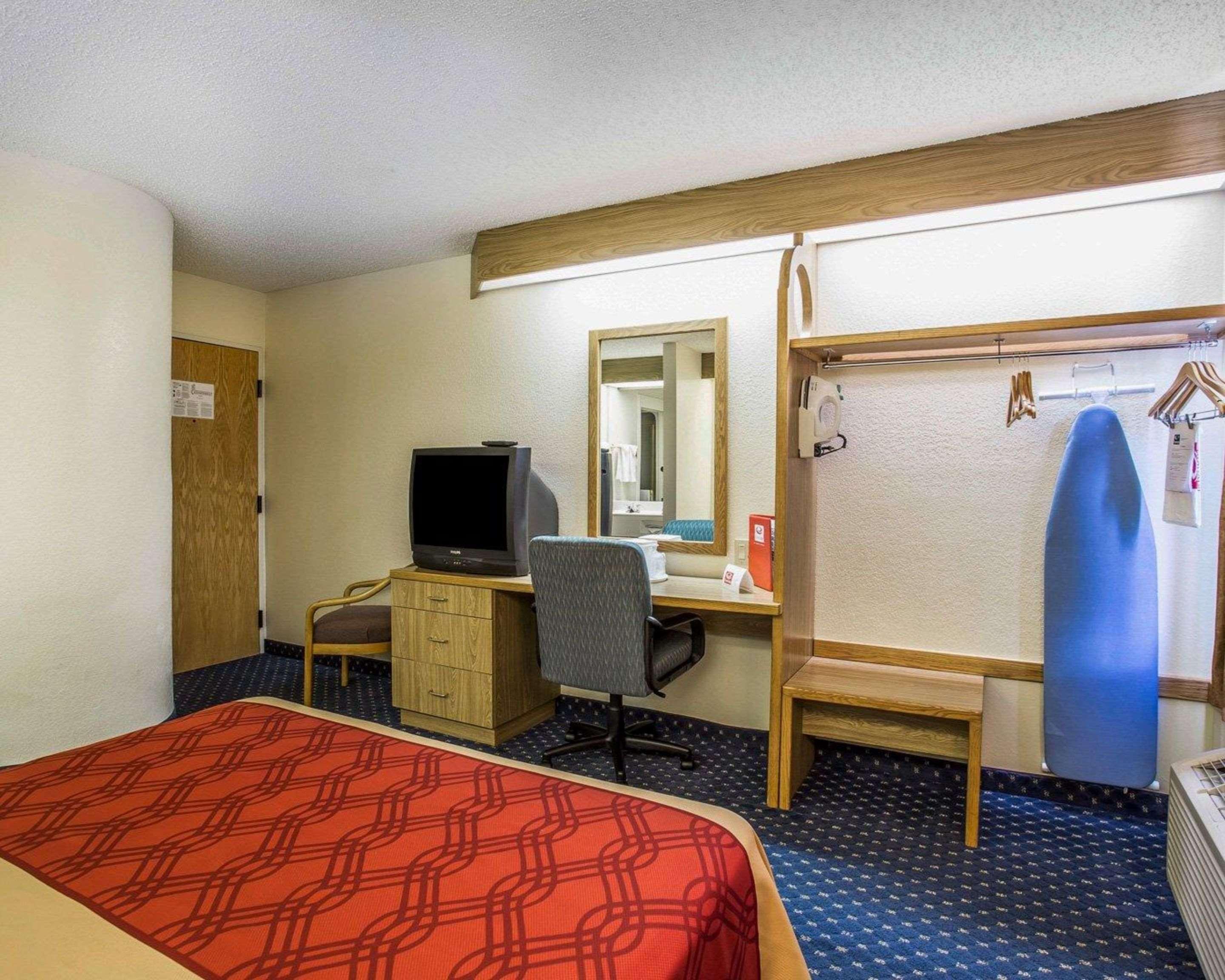 Econo Lodge Denver International Airport Аврора Экстерьер фото