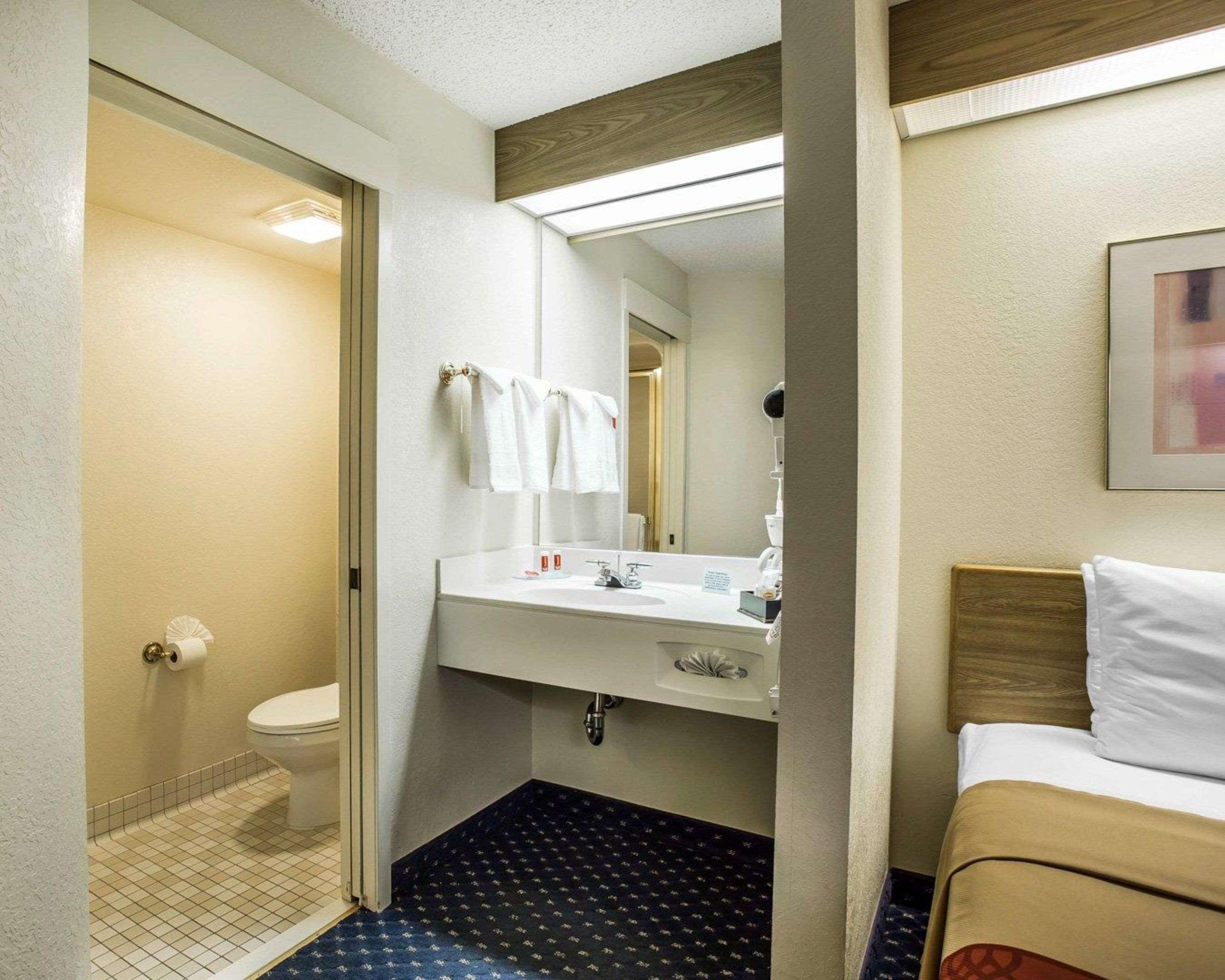 Econo Lodge Denver International Airport Аврора Экстерьер фото